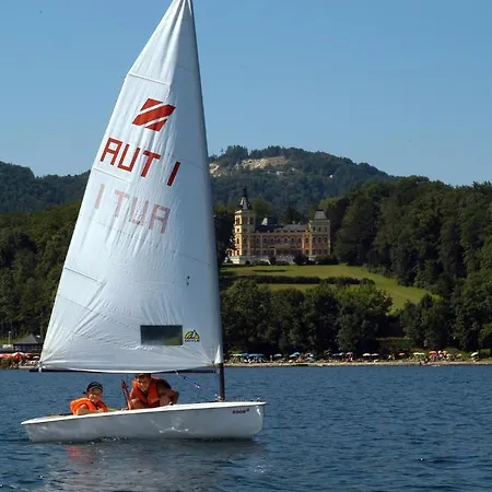 Hotel Altmuensterhof 3*