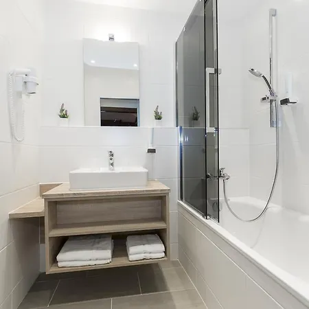 Altmuensterhof Otel Altmünster