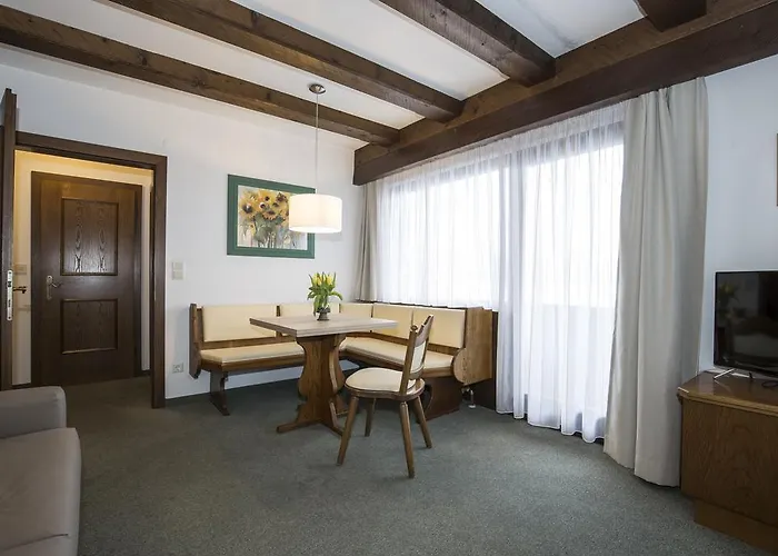 Altmuensterhof Отель 3*