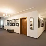 Altmuensterhof Otel Altmünster