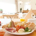 Otel Altmuensterhof 3*