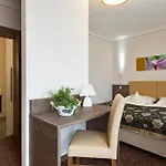 Otel Altmuensterhof Altmünster